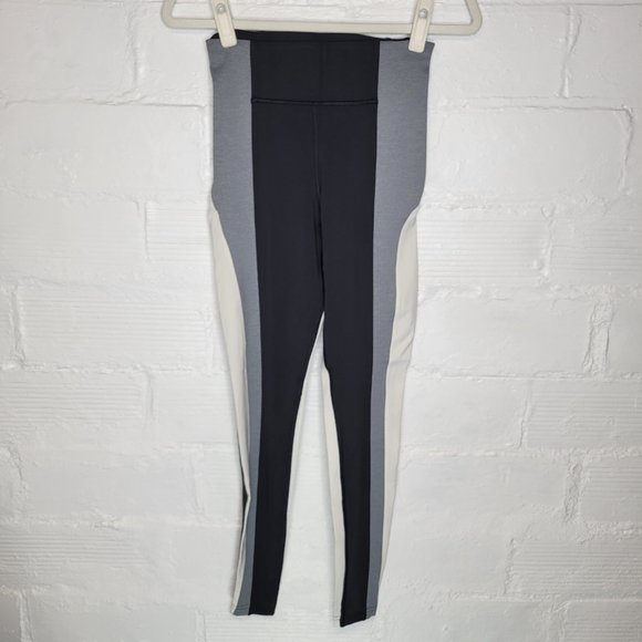 Athleta Women's XS Leggings Crest Colorblock Tight Black Gray White - Picture 3 of 8